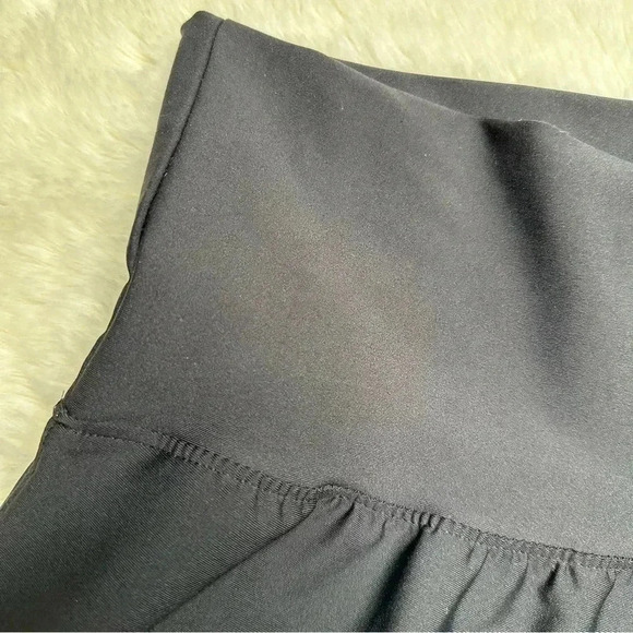 Old Navy Active Powersoft Yoga Shorts Black Pockets High Waist Size Medium - Picture 11 of 16